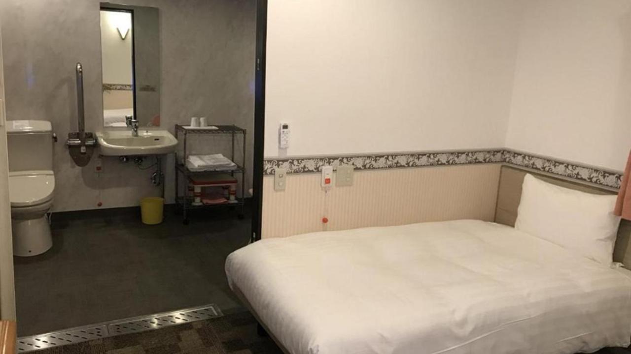 Toyoko Inn Sendai Higashi-Guchi No 2 Buitenkant foto