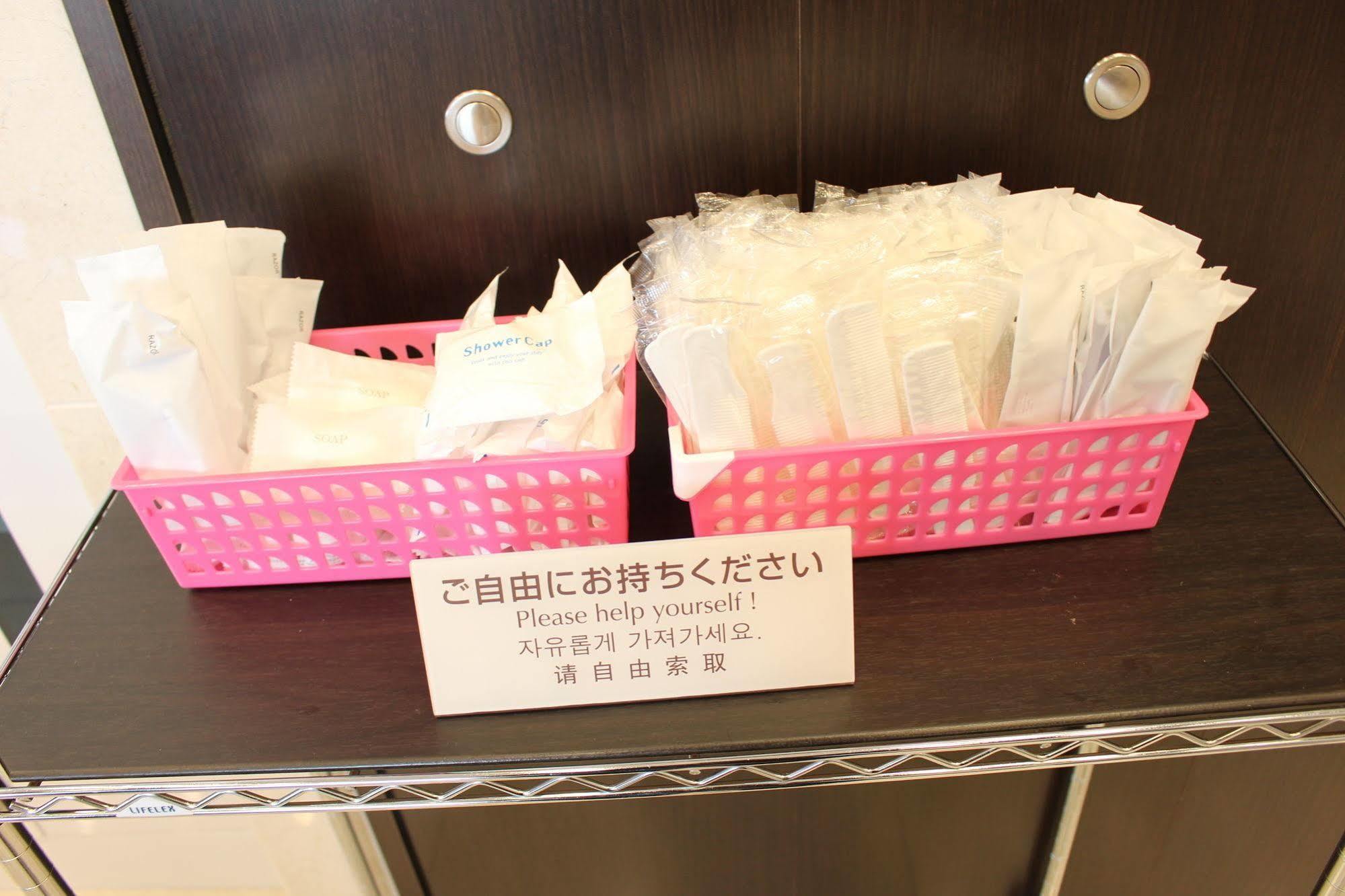 Toyoko Inn Sendai Higashi-Guchi No 2 Buitenkant foto