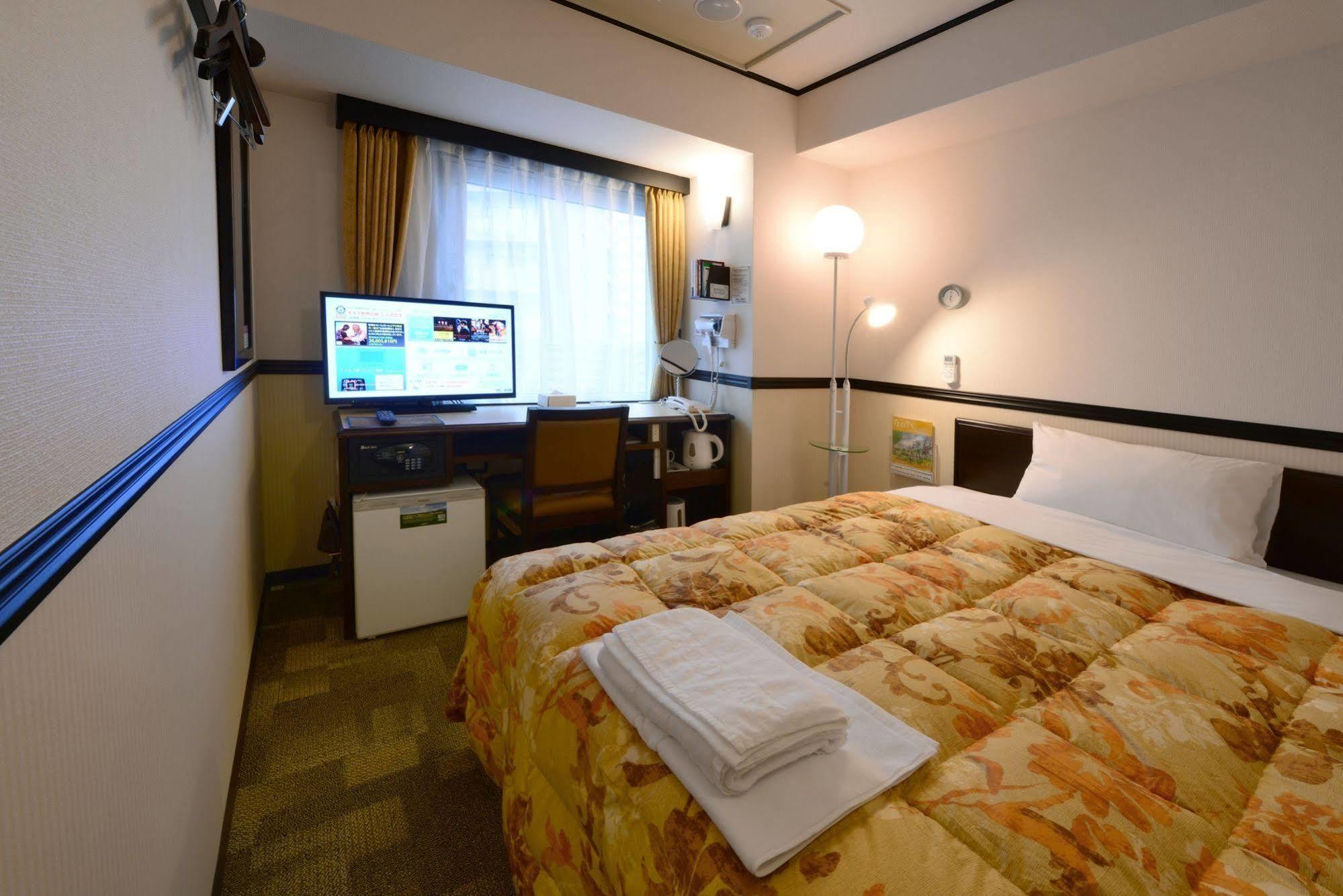 Toyoko Inn Sendai Higashi-Guchi No 2 Buitenkant foto
